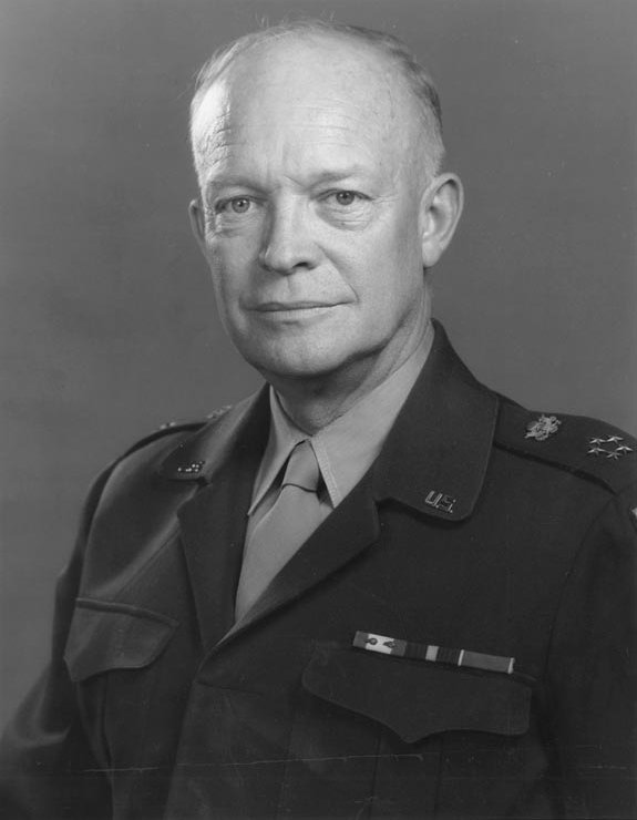 Eisenhower_5starGenUniform_1947.jpg