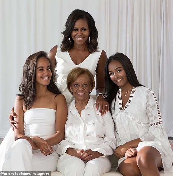 ObamaMichelle_mom_daughters_2019.jpg