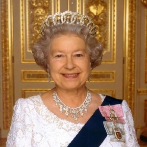 EngQuEliz2Windsor_golddoor.jpg