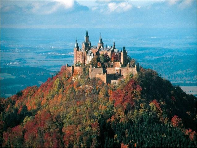 Castle_Mt_Hohenzollern_Swabia.jpg