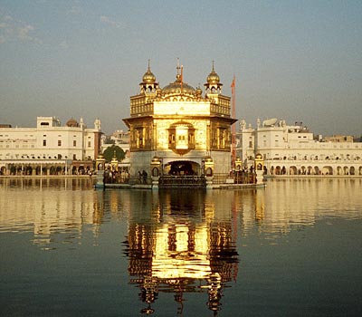 Mandira_GoldenTemple_Amritsar_sm.jpg