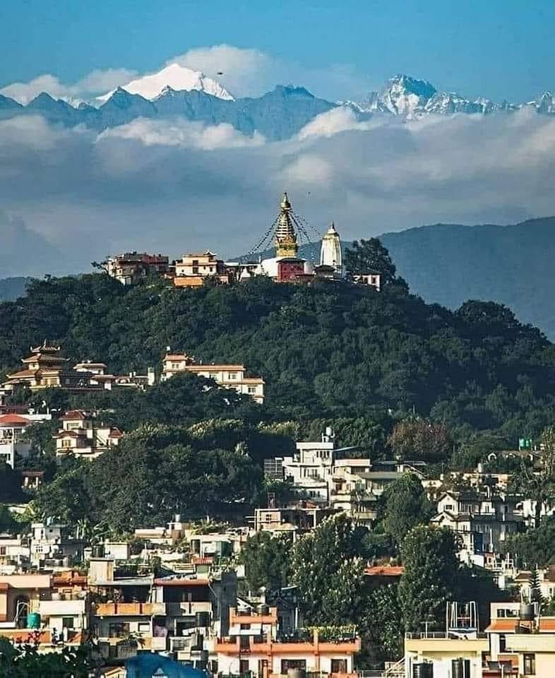 Stupa_Syambhunath_KTM.jpg