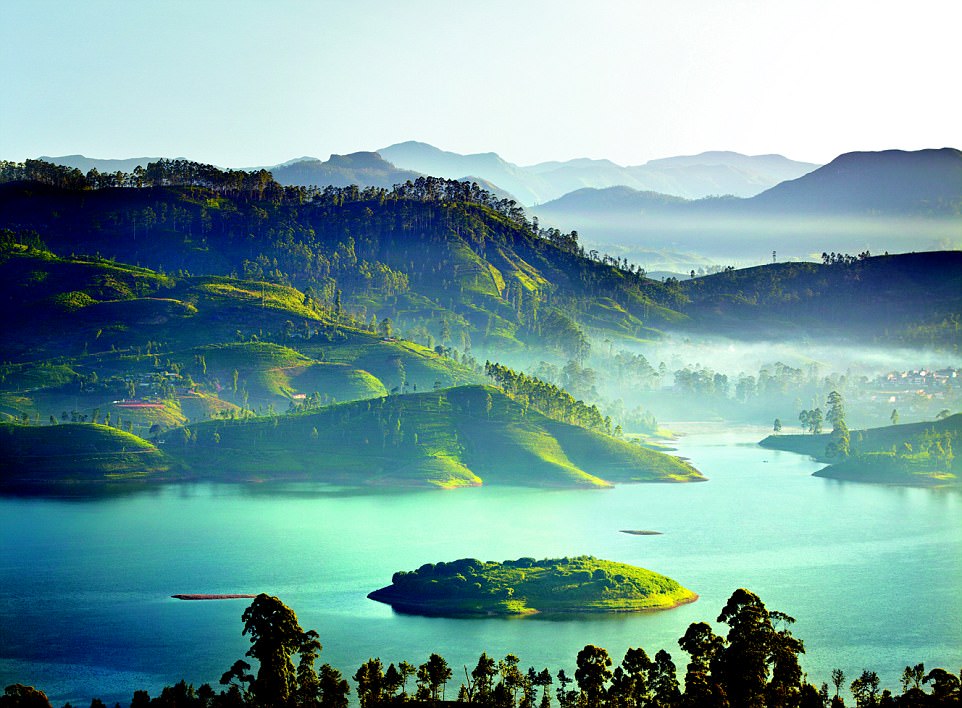 Lake_KandeElaReservoir_SriLanka.jpg