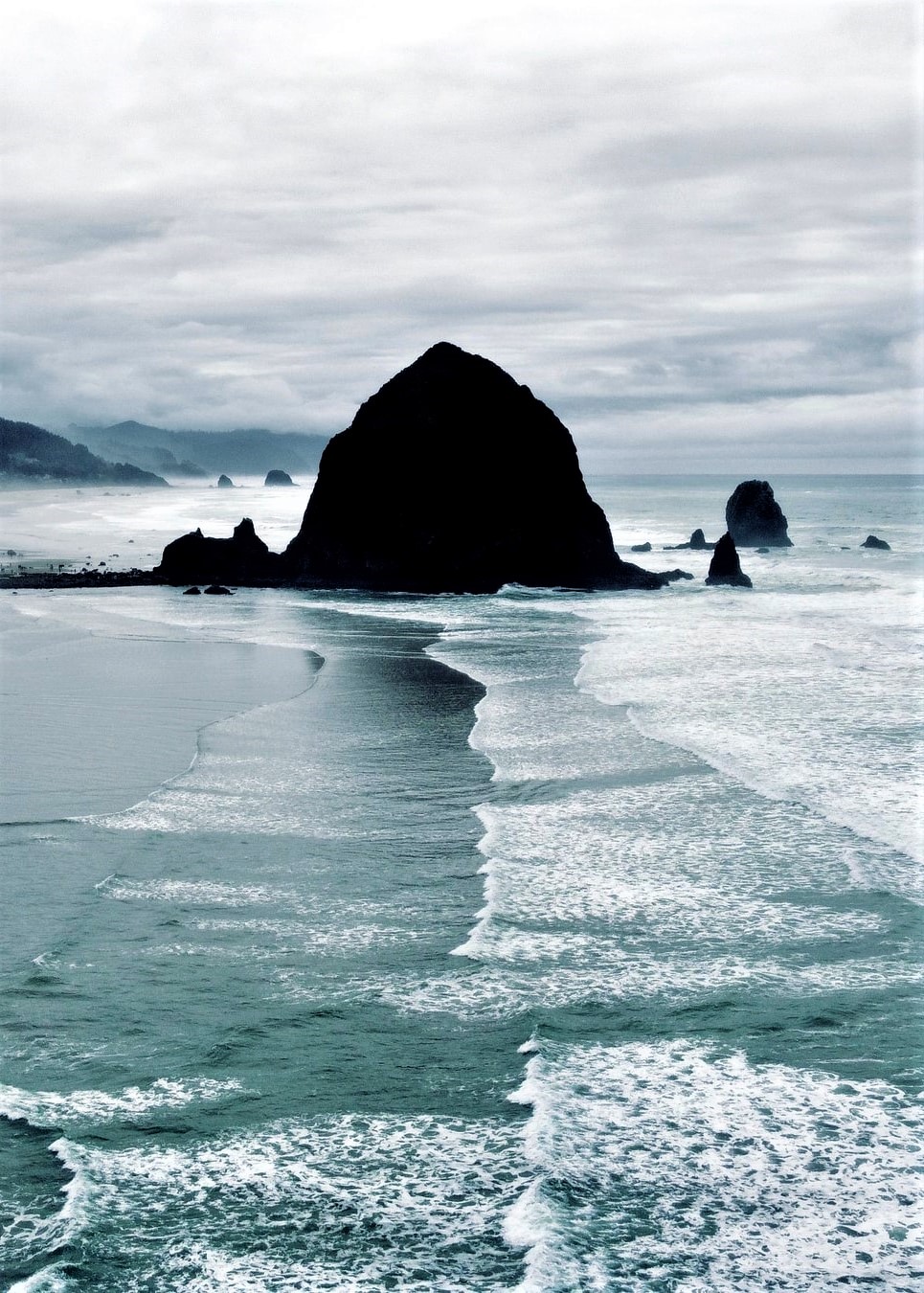 Ocean_CannonBeachOregon.jpg