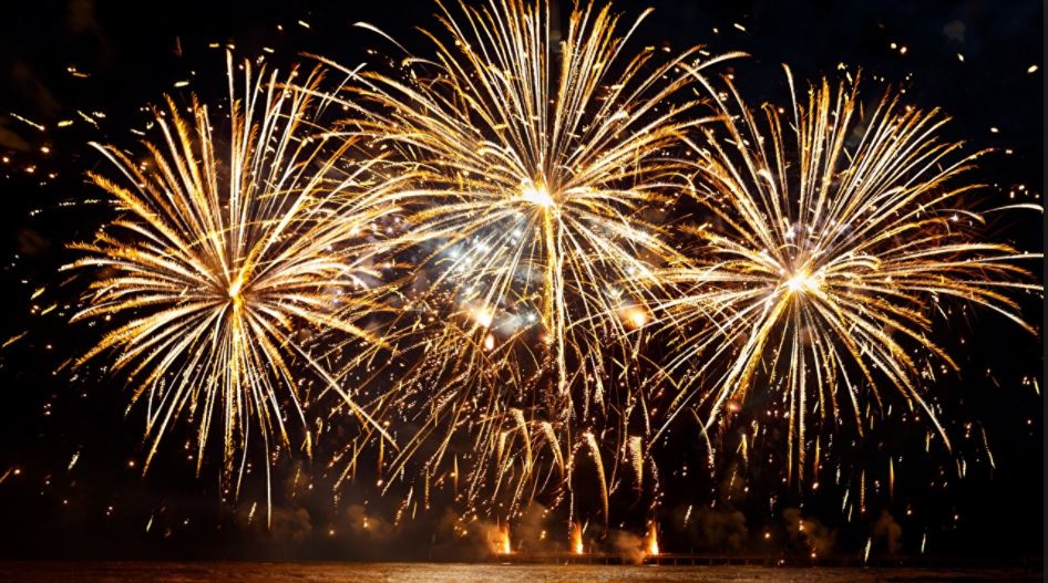 Fireworks_golden.JPG